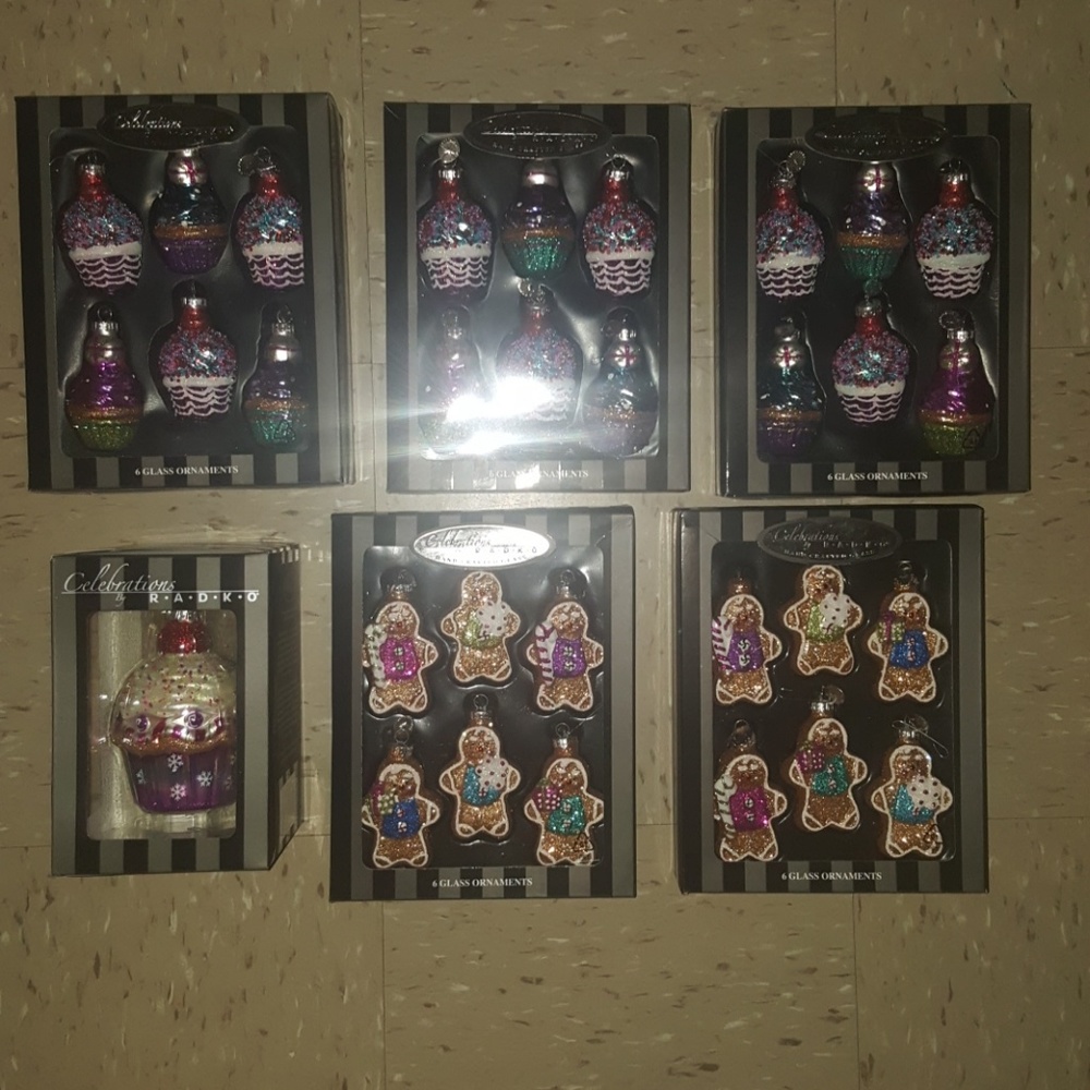 Cupcake/Gingerbread ornaments